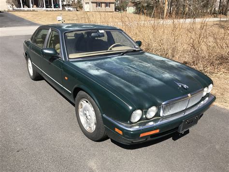 the top of my 69 OTS. . Jag lovers forum